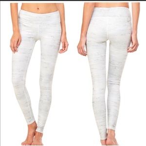 ALO YOGA Airbrushed Leggings Sequoia